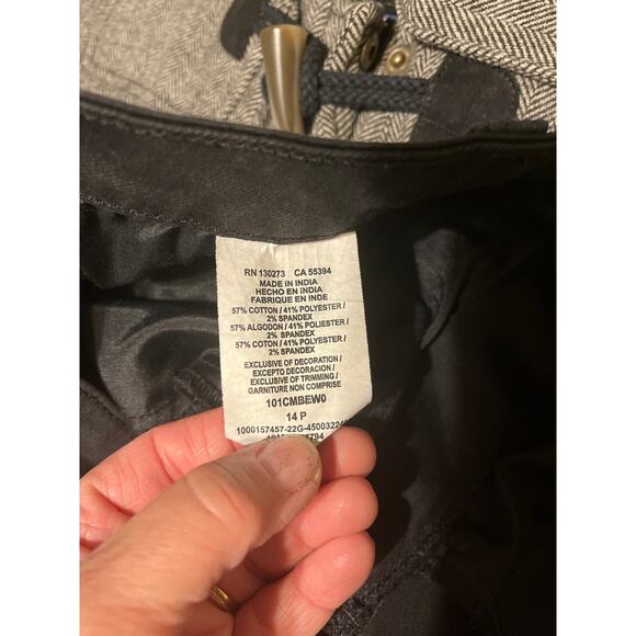 Lee Regular Fit Boot Cut Mid-Rise Black Pants - Picture 6 of 6